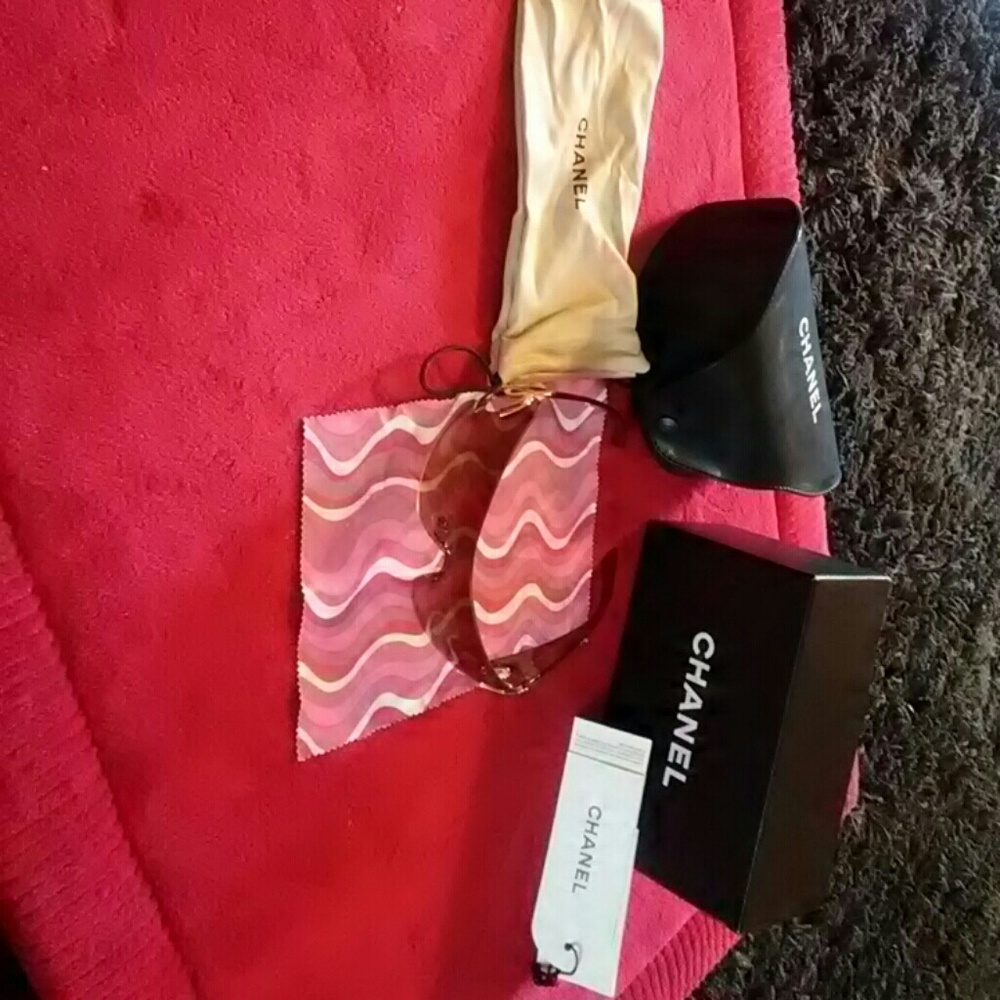 Authentic Channel sunglasses